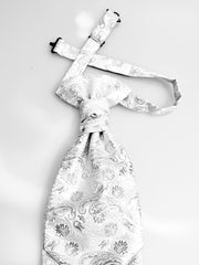 Load image into Gallery viewer, Ascot ceremony Knot ready with swarovski stone in the center color white pearl cashmere silver embroidery
