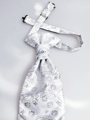 Load image into Gallery viewer, Ascot ceremony Knot ready with swarovski stone in the center color white pearl cashmere silver embroidery
