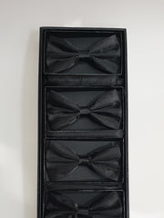 Load image into Gallery viewer, Set Papillon in Raso Seta Nero con Pochette modello Classico
