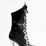 Carica immagine nella Galleria, D-3 Pairè (L/B/Jo) - Stivale in Pelle Nera Chiusura anteriore con Alamari a Stringhe con inserti in Glitter Argento
