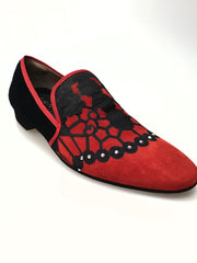 Load image into Gallery viewer, MORENO (MS21) - Mocassino in Camoscio Rosso applicazione inserto Raso Seta Nero e Swarovski boreali  Profilo Rosso Forma lunga
