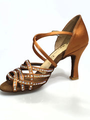 Carica immagine nella Galleria, Onda QC (BI-Flex) MARYLU - Scarpa Da Donna in Raso Seta Bronzo Cinturino incrociato su Collopiede con Swarovski Boreali Parziali solo avanti e Fondo Extraflex Competition Tacco a Rocchetto
