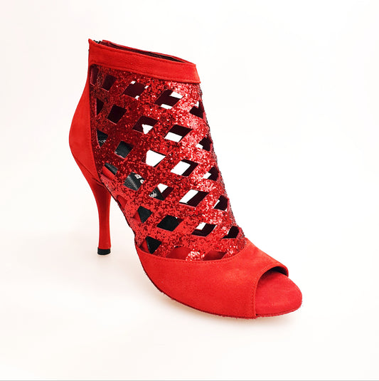 Sandalo da donna Letizia in camoscio rosso e cristalli rossi, elegante sandalo tronchetto Wish Dance Shop, visibile con dettagli lucidi.