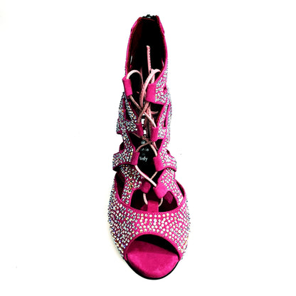 Sandalo a tronchetto Olimpya Extra Plus in camoscio fuxia con Swarovski boreali e tacco a rocchetto, stile elegante e moderno.