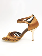 Carica immagine nella Galleria, Pepa (210/7L) - Scarpa da Ballo Basica da Donna con Nodino in Raso Seta Bronzo Tacco a Stiletto Laminato Oro Ramato con 7 Fascette Rivestite in Camoscio
