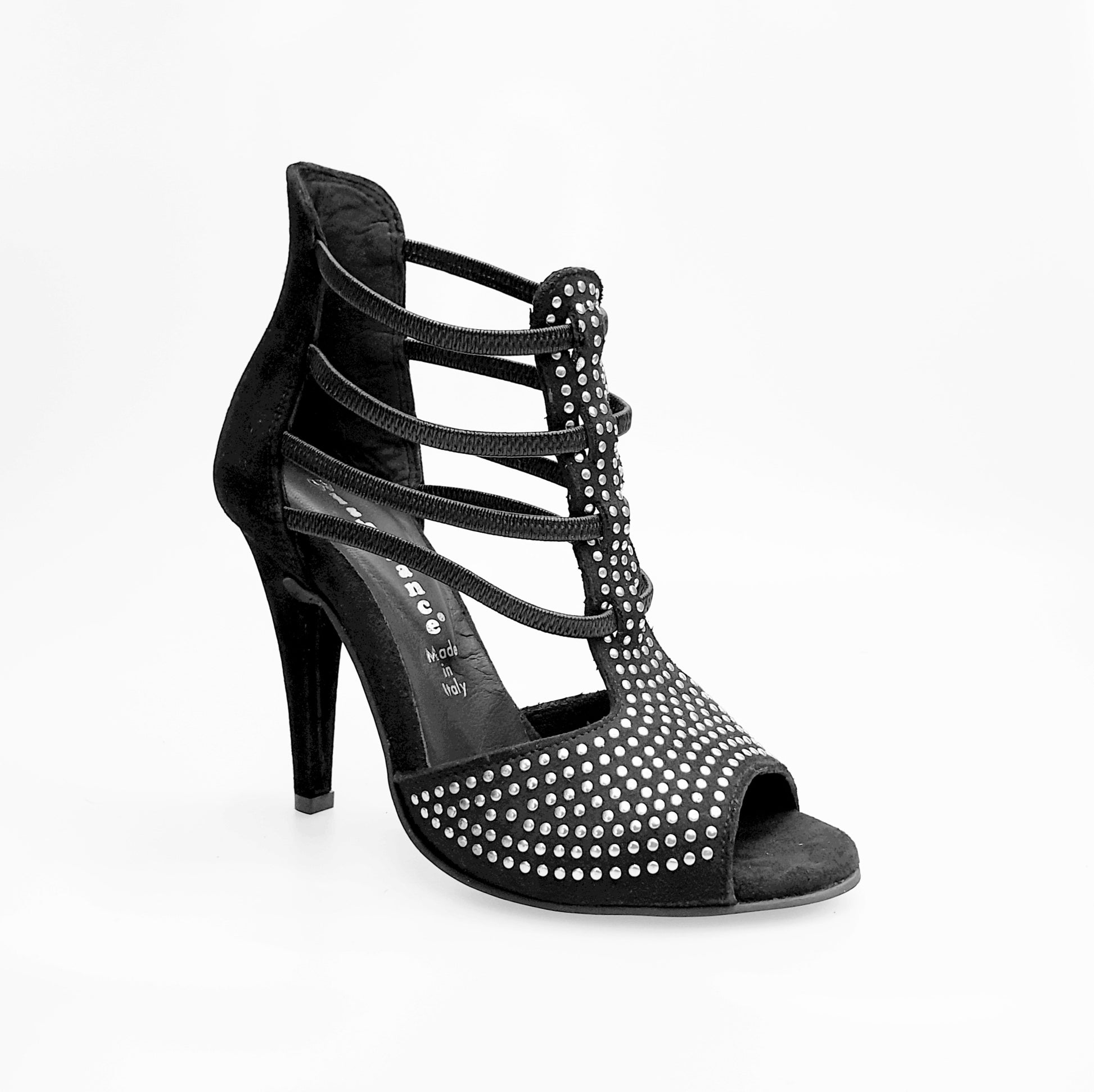 Sandalo donna Hera Black in camoscio nero con borchiette argento, tacco a spillo largo alto, dettaglio elegante e moderno
