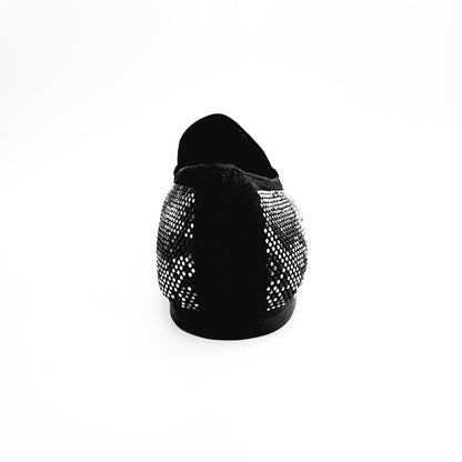 Mocassino uomo Viper Black (800PJ) in camoscio nero con Swarovski bianchi e neri, suola in Mini Microlight, Wish Dance Shop