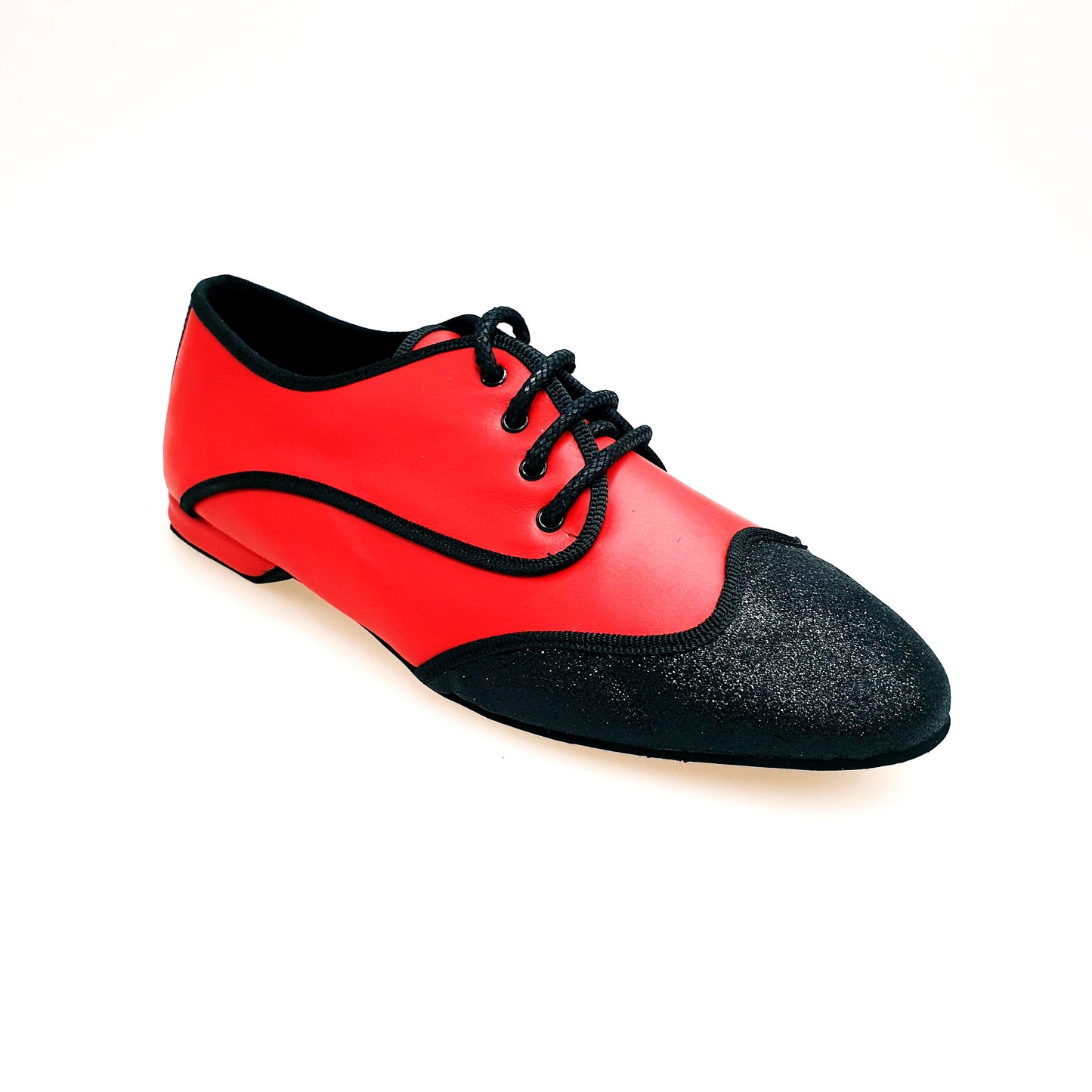 Scarpa jazz Billie Red Devil Wish Dance Shop, punta glitter nera, tomaia in pelle rossa, dettagli cro nero, calzatura elegante per danza.