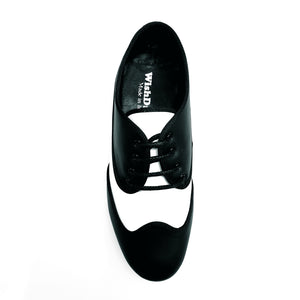 Billie Los Angeles - Jazz Plus Shoe in Toe and Under-Laces in Black Leather Remaining White Leather Black Cro Profile