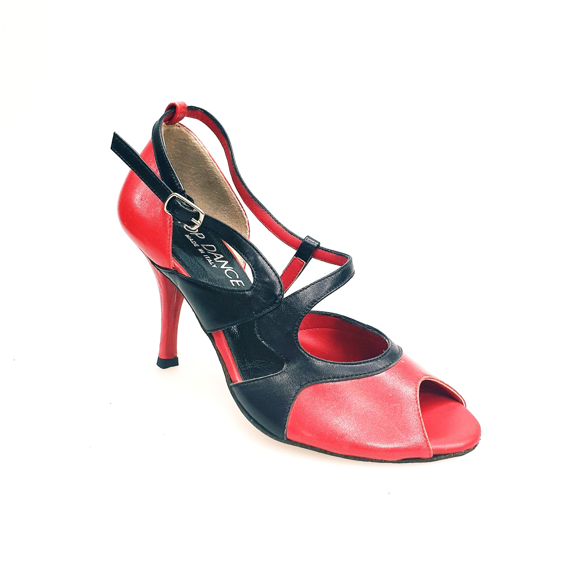 Scarpa da donna Malena (4400) in pelle rossa e nera, modella elegante con design classico e dettagli raffinati.