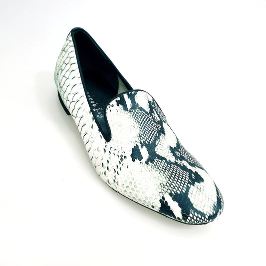 Mocassino Morelia MS20 in pitone bianco e verde, forma lunga, scarpa elegante di Wish Dance Shop.