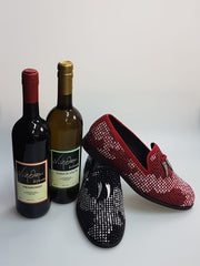 Carica immagine nella Galleria, Lion Red Silver Black (PJ) - Mocassino da Uomo in Camoscio Rosso con Miniborchie Nere/Argento e Zanne
