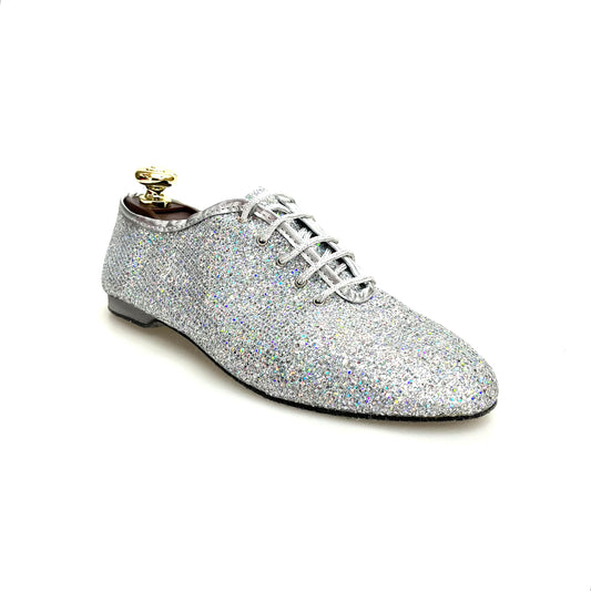 Scarpa Jazz Wish Dance Shop Jazz 03 in Prisma Silver con dettagli lucidi e suola in gomma, ideata per danza jazz.