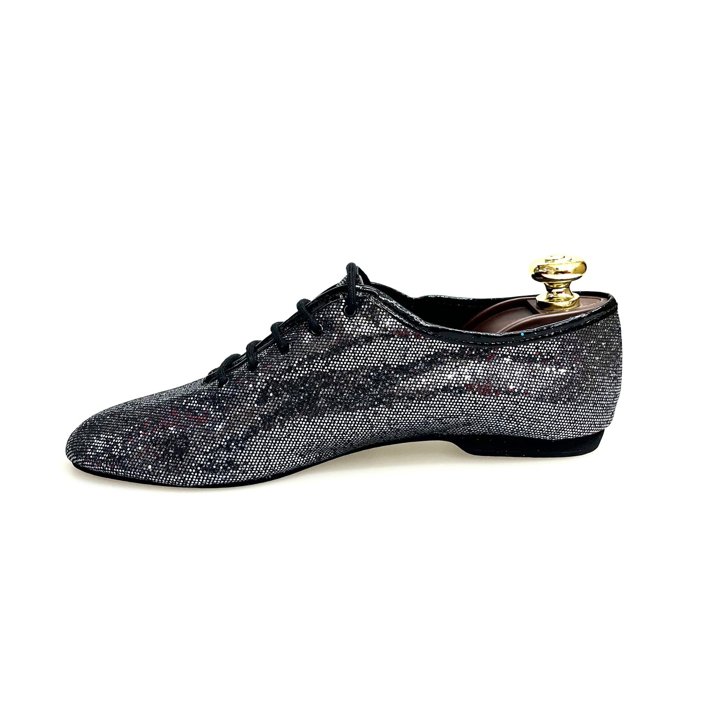 Scarpa Jazz 03 in Prisma Carbon di Wish Dance Shop, dettagliata con suola e design elegante per danza jazz.