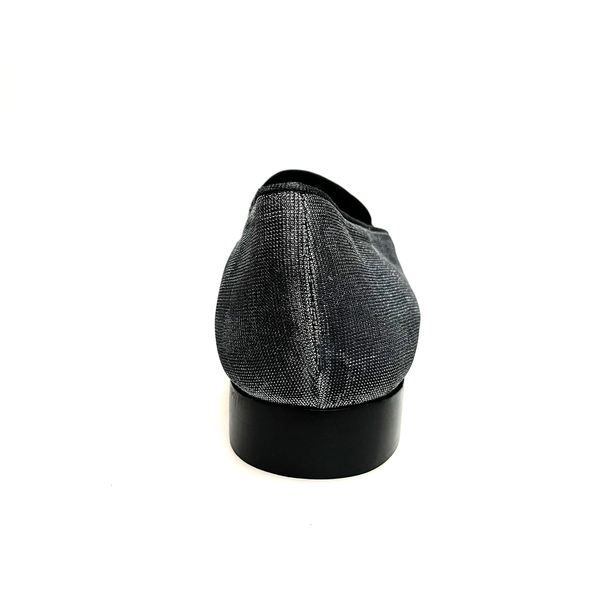 Scarpa da uomo Boris MS20 in satinato fish argento con tacco in legno, mocassino elegante e lunga, da Wish Dance Shop