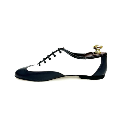 Scarpa da jazz EL MAMBO J06L Wish Dance Shop in pelle blu notte e bianca, ideale per allenamento e performance di danza jazz.