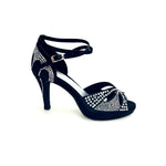 Load image into Gallery viewer, Deluxe Butterfly (LP2) - Scarpa da Ballo in Raso Seta Nera con Swarovski Tacco Basso a Spillo Largo e Plateau Flex
