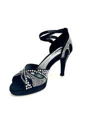 Carica immagine nella Galleria, Deluxe Butterfly (LP2) - Scarpa da Ballo in Raso Seta Nera con Swarovski Tacco Basso a Spillo Largo e Plateau Flex

