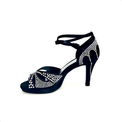 Scarpa da ballo in raso seta nera Deluxe Butterfly LP2 con Swarovski, tacco basso a spillo largo e plateau flessibile.