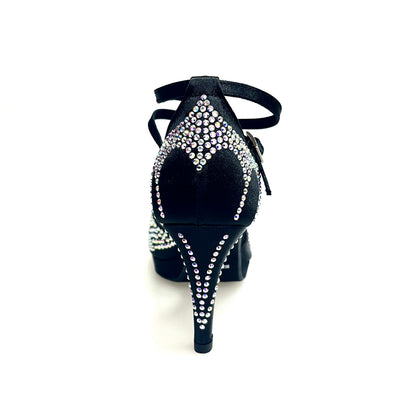 Scarpa da ballo Deluxe Butterfly LP2 di Wish Dance Shop in raso di seta nera con Swarovski, tacco basso a spillo e plateau flessibile