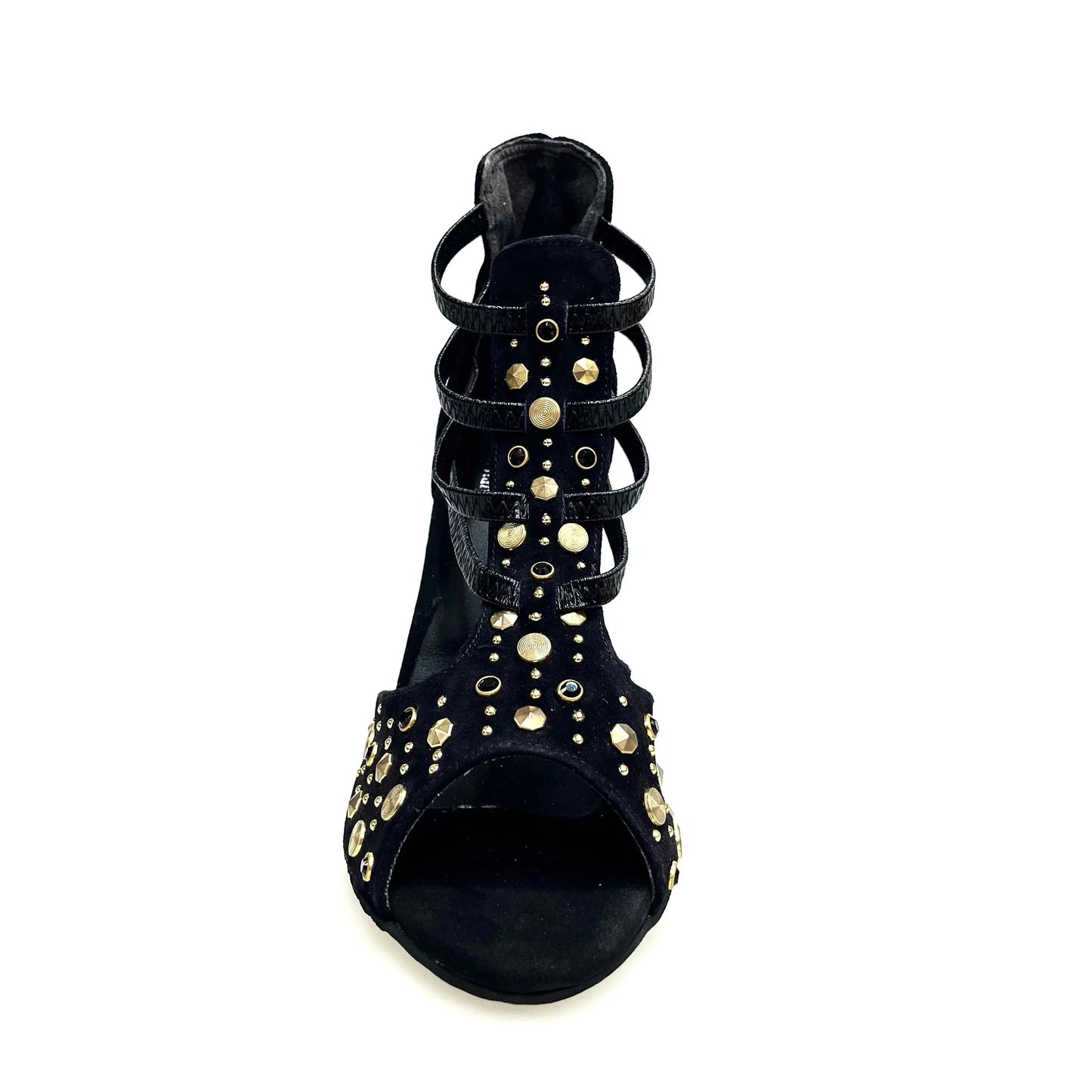 Sandalo da donna Swann Elizabeth Pirata Wish Dance Shop in camoscio nero con borchie oro, Swarovski neri e tacco a spillo rivestito.
