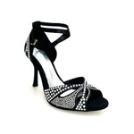 Load image into Gallery viewer, Deluxe Butterfly (L2) - Scarpa da Ballo in Raso Seta Nera con Swarovski Boreali e Tacco a Stiletto Squadrato Smaltato Nero
