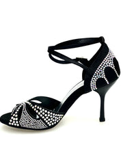 Carica immagine nella Galleria, Deluxe Butterfly (L2) - Scarpa da Ballo in Raso Seta Nera con Swarovski Boreali e Tacco a Stiletto Squadrato Smaltato Nero
