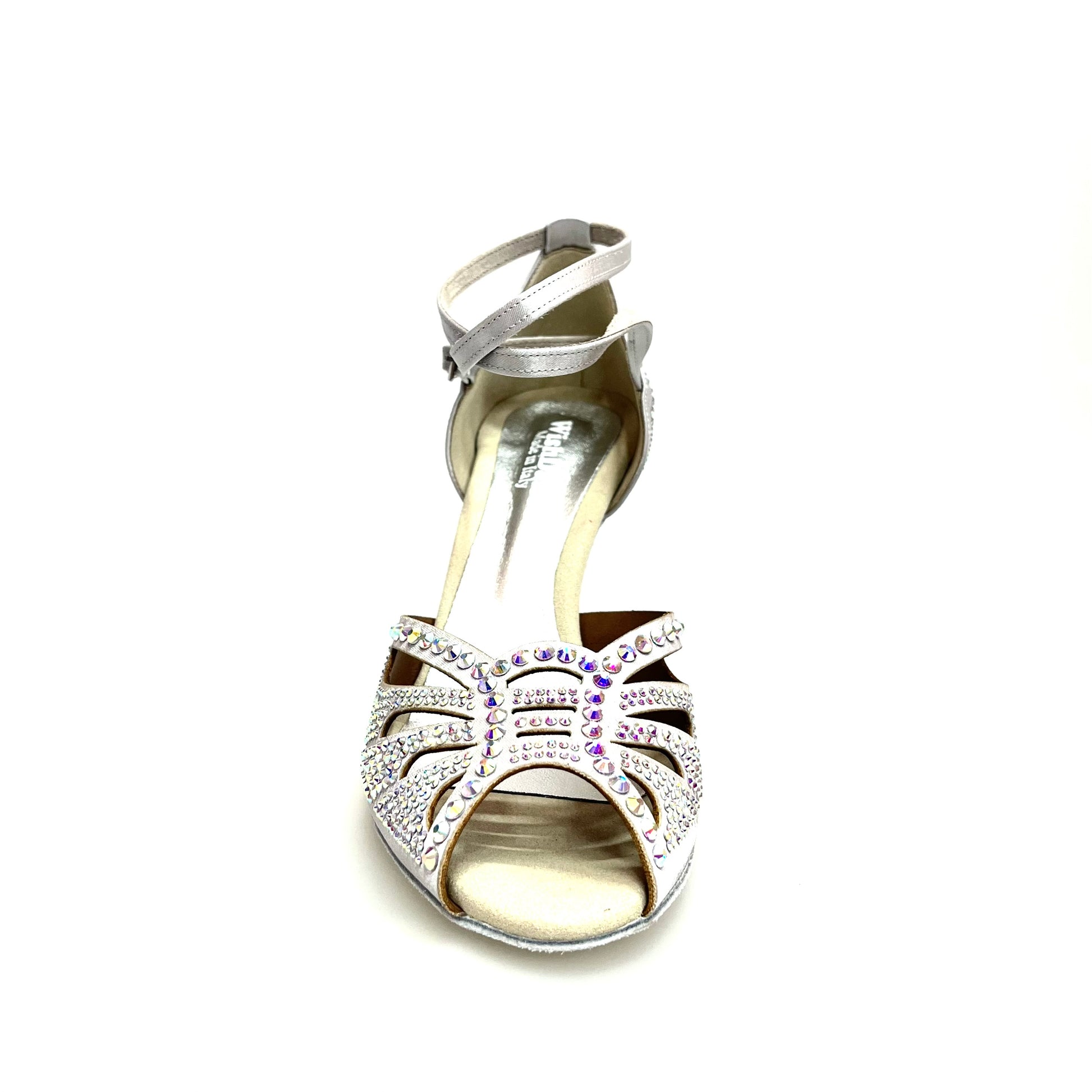 Scarpa da ballo donna DADA Diamond QB in raso argento con cinturino incrociato alla caviglia e Swarovski Boreali.