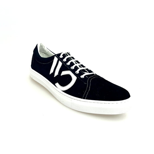 Sneaker Urbankiz Albir Absolute Wish Dance Shop, scarpa nera in tessuto con cuciture bianche e suola in resina bianca flex.