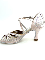 Carica immagine nella Galleria, DADA Diamond QC (L55) - Scarpa da Ballo da Donna in Raso Cipria cinturino incrociato al collopiede con Swarovski  Boreali Tacco a Rocchetto
