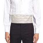 Load image into Gallery viewer, Set per Smoking Fusciacca e Papillone di colore Bianco
