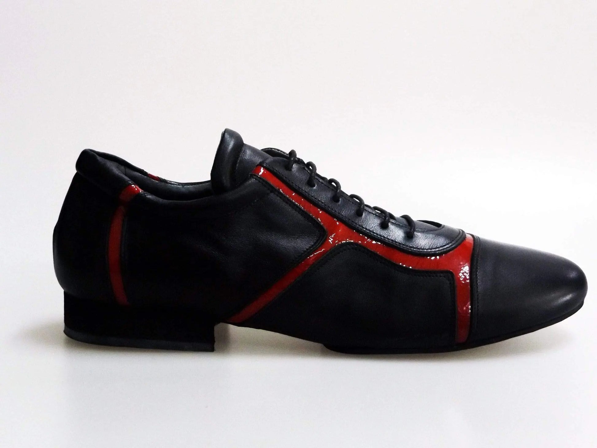 Sneaker Antony 115 donna in pelle nera con inserti in vernice rossa, scarpa da uomo elegante e sportiva