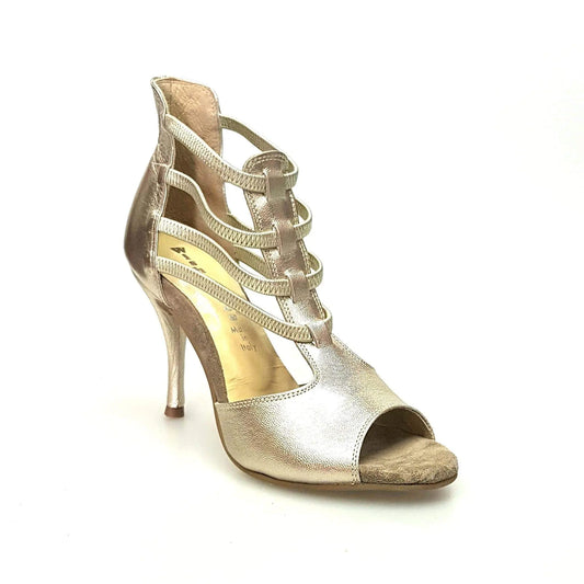 Sandalo donna Lilith in pelle oro light, scarpa Wish Dance Shop, con cinturino e suola elegante, ideale per occasioni speciali.