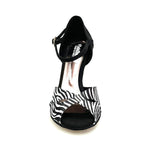 Carica immagine nella Galleria, Wish Dance Shop 620 Raso Zebra Con Tallone in Camoscio Nero
