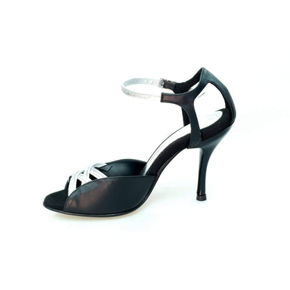 Sandalo da donna Morgane Scarlett Wish Dance Shop in pelle nera con fascette in glitter argento e tacco a spillo in alluminio smaltato nero