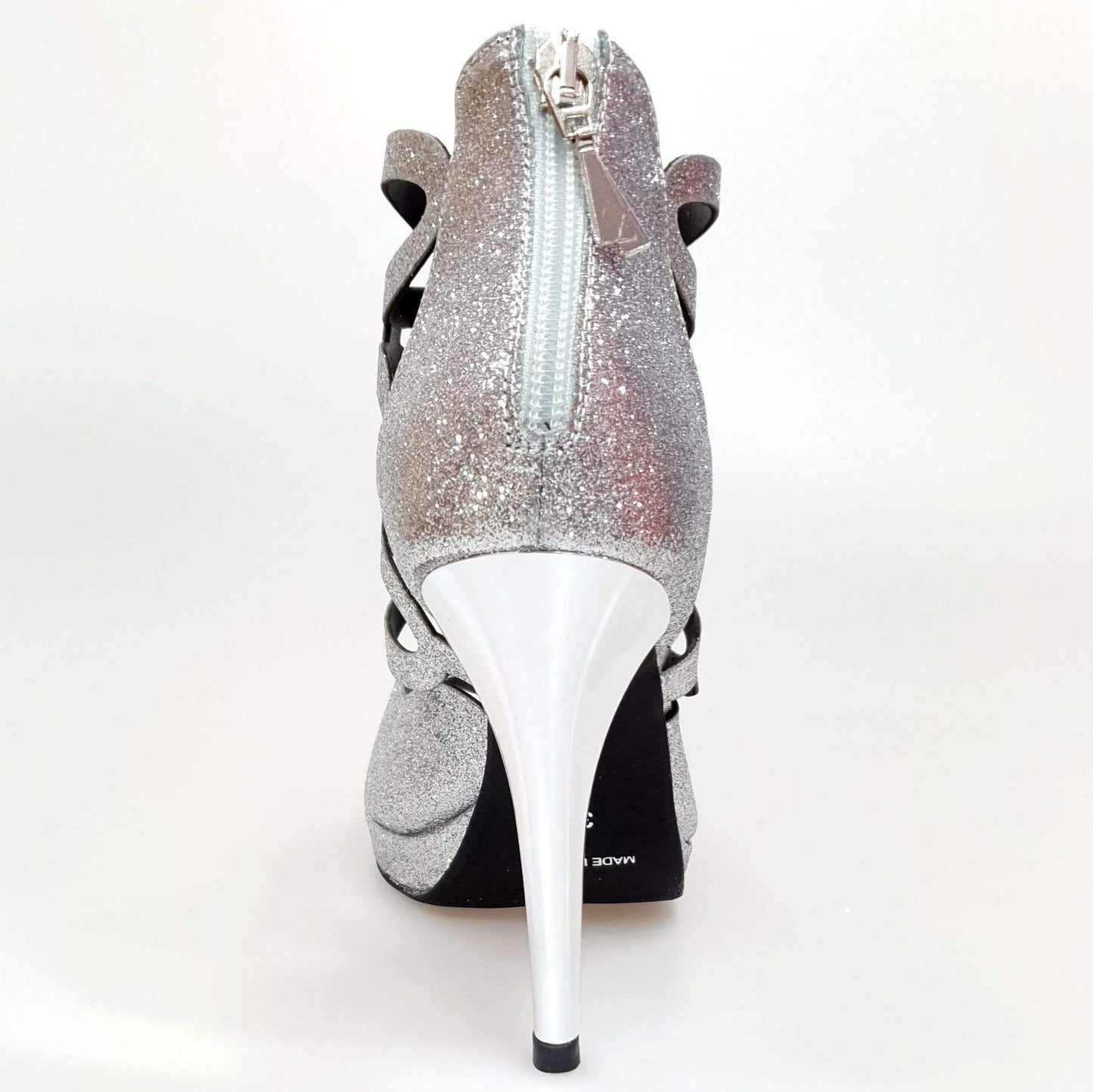 Scarpa da donna Cleopatra Wish Dance Shop in glitter argento brillante con tacco a spillo largo e plateau.