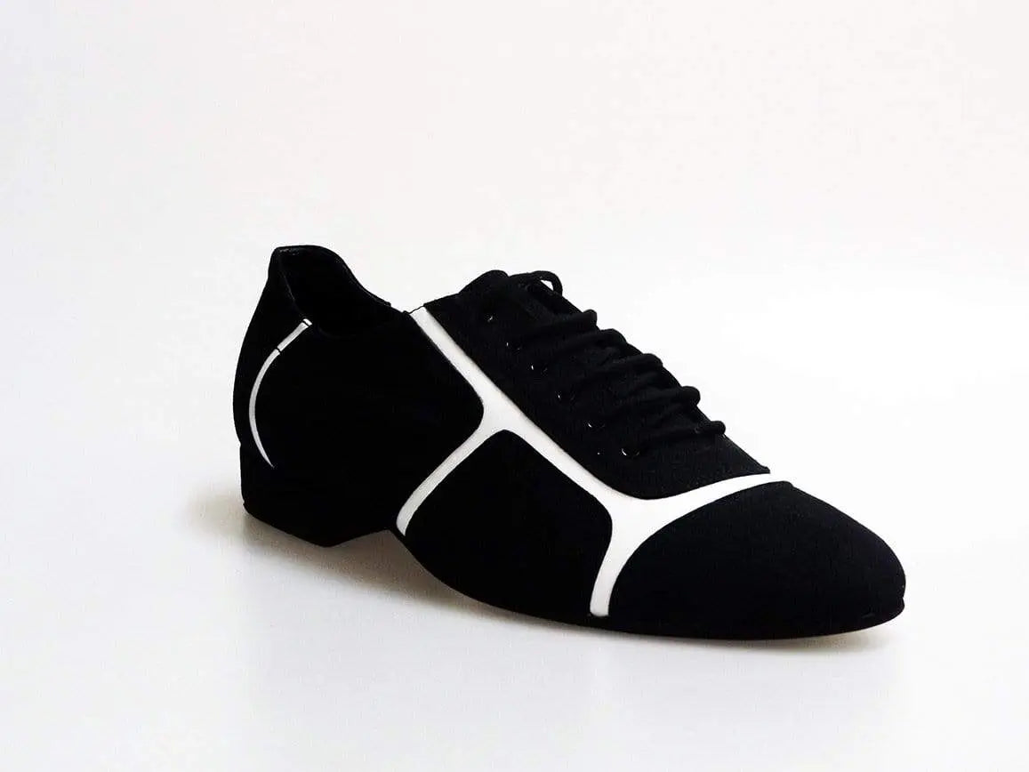 Sneaker Manuel (820) in camoscio nero con inserti bianchi, modello Wish Dance Shop, vista laterale.