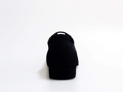 Sneaker Manuel (820) Wish Dance Shop in camoscio nero con inserti in vernice rossa, profili colorati e design elegante.