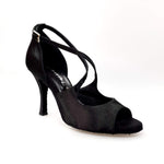 Cargar imagen en la Galería, Sandalo donna Adriana di Wish Dance Shop in raso nero, con fodera in vera pelle, scarpa elegante e confortevole.
