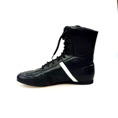 Scarpa sneaker alta in pelle nera con dettagli in pelle bianca, rivestita in vera pelle italiana, marca Wish Dance Shop
