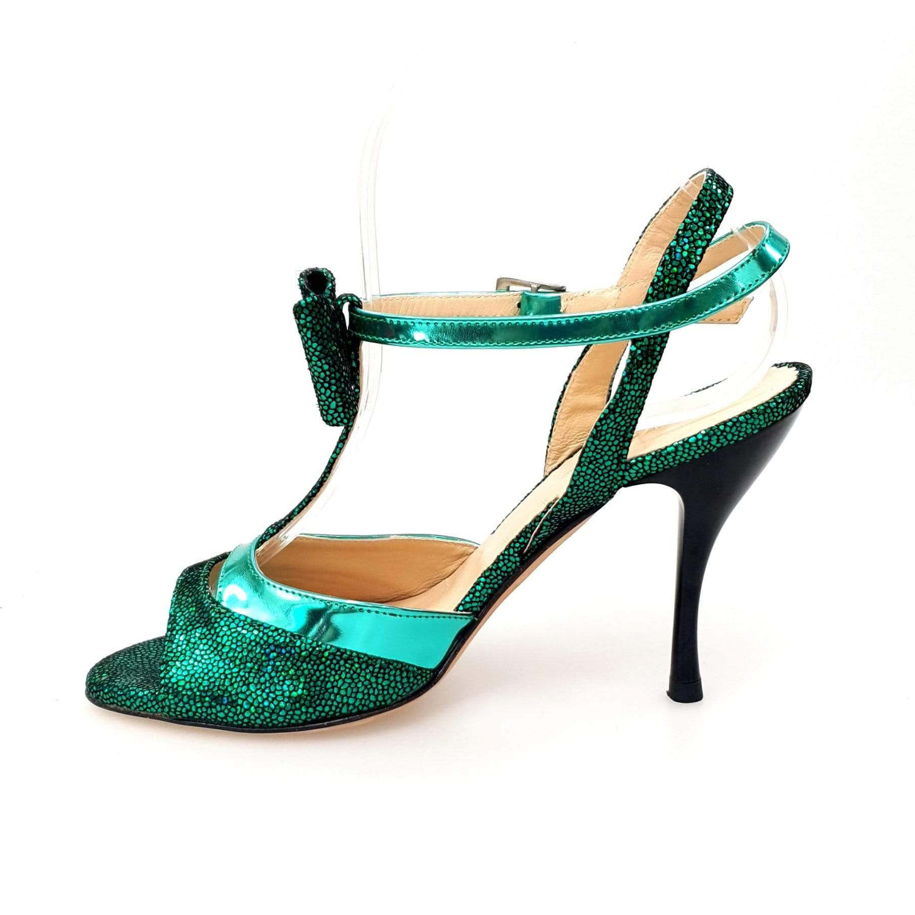 Sandalo donna D'orsay 1587 in pelle laminata verde con fiocco, tacco a spillo nero, modello elegante e alla moda
