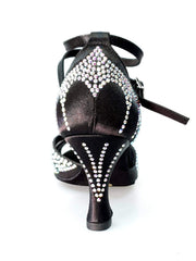 Carica immagine nella Galleria, Wish Dance Shop Deluxe - Scarpa da Ballo in Raso Seta Nera con Swarovski e Tacco a Rocchetto
