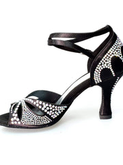 Carica immagine nella Galleria, Wish Dance Shop Deluxe - Scarpa da Ballo in Raso Seta Nera con Swarovski e Tacco a Rocchetto
