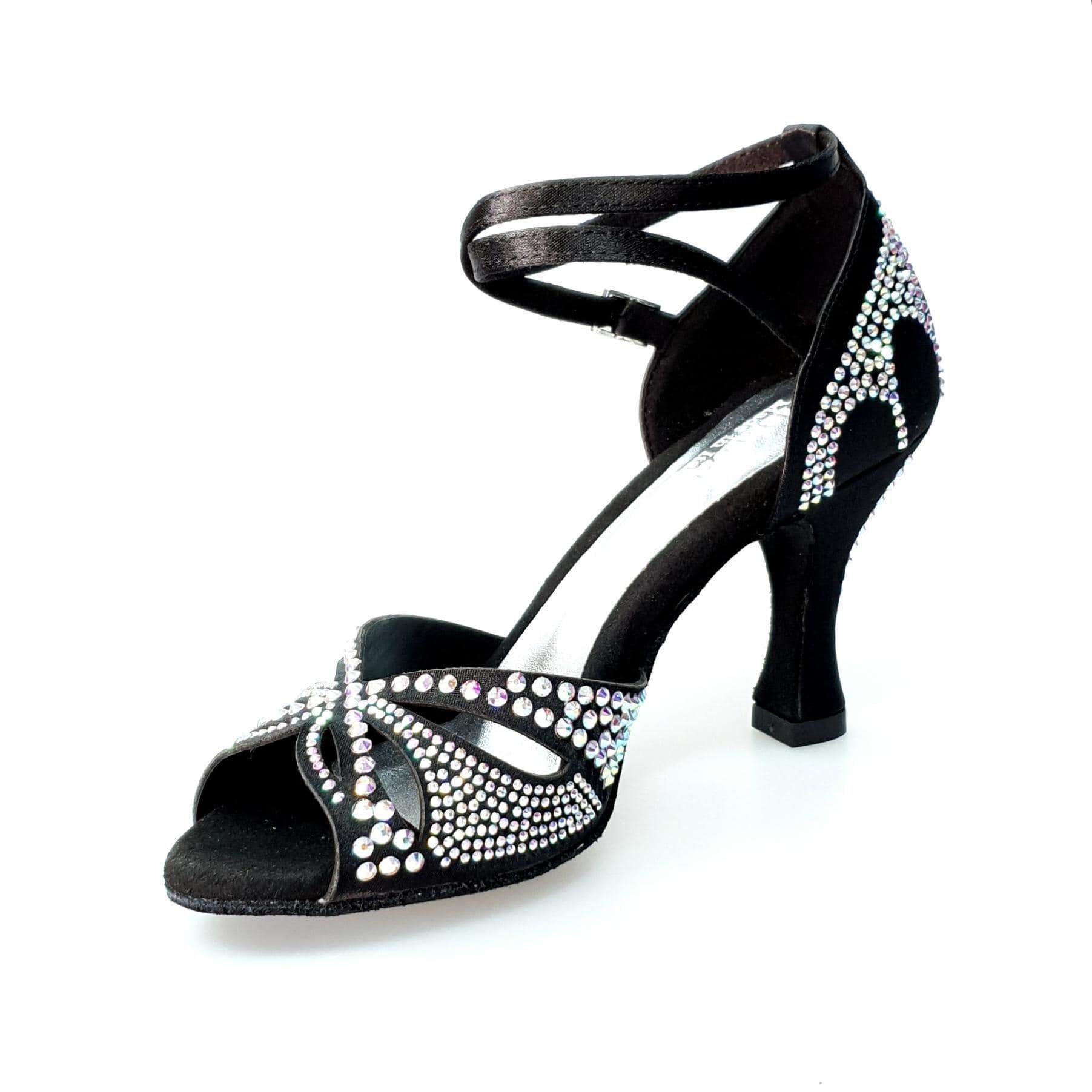 Scarpa da ballo in raso seta nera Wish Dance Shop con Swarovski e tacco a rocchetto, elegante e raffinata.