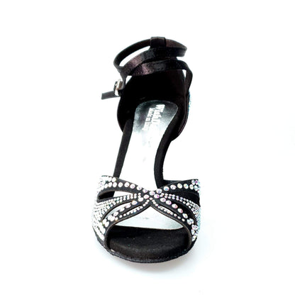 Scarpa da ballo in raso seta nera Wish Dance Shop con Swarovski e tacco a rocchetto, design elegante e raffinato.