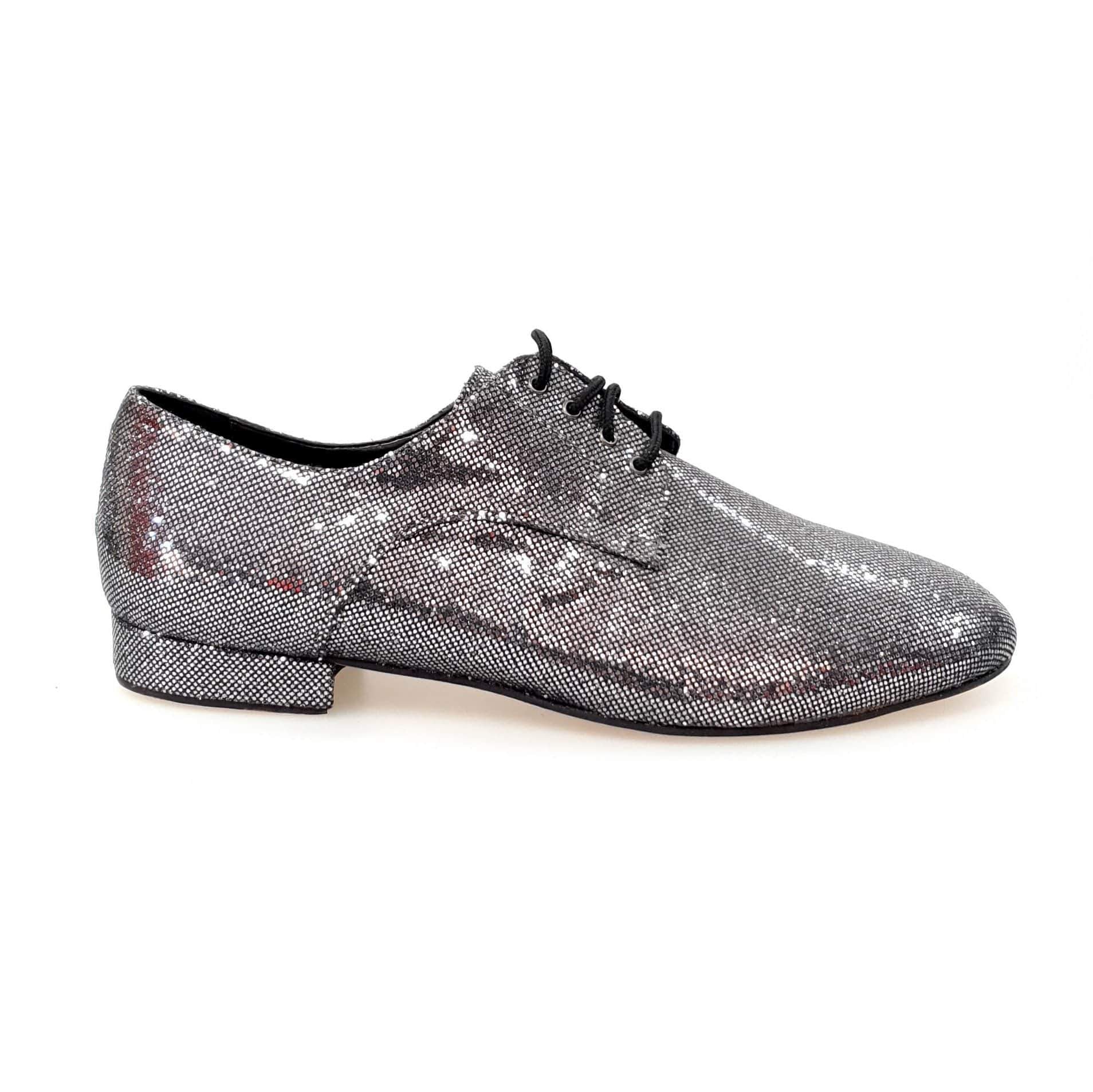 Scarpa Derby da uomo Wish Dance Shop in prisma carbon, con tomaia in pelle liscia e suola resistente, stile classico e versatile.
