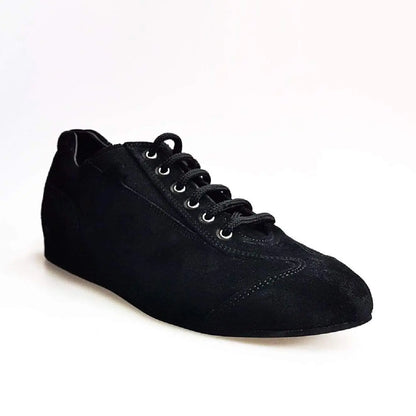 Scarpa sneaker Pantera in camoscio nero Ivan, comoda e di stile, ideale per look casual e sportivi.