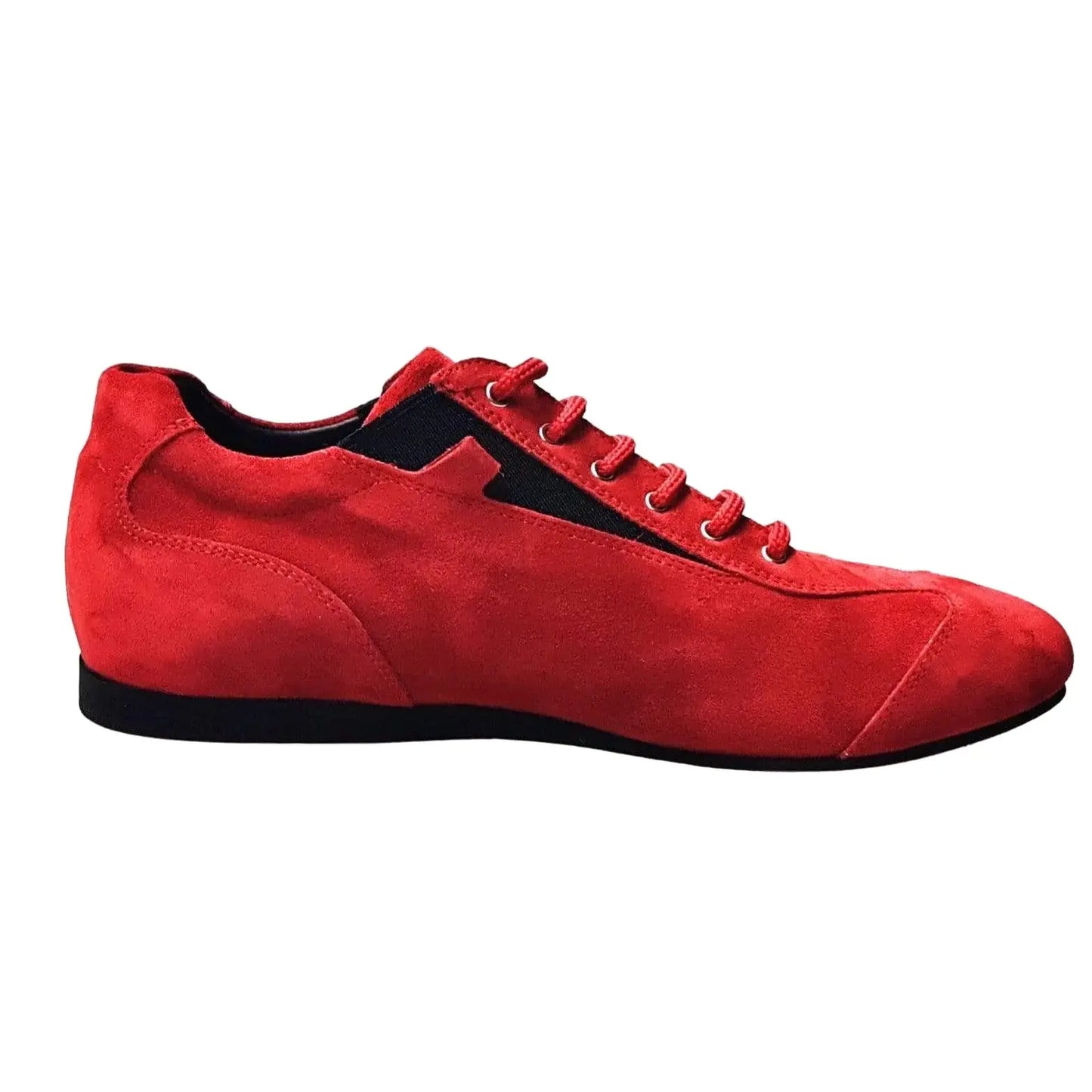 Sneaker in camoscio rosso Varadero Ivan di Wish Dance Shop, scarpa sportiva comoda e elegante.