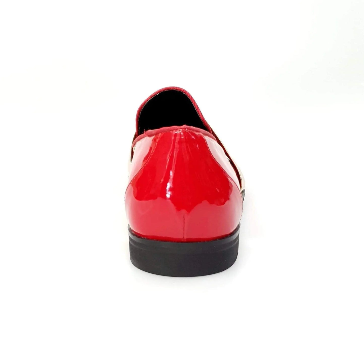 Mocassino Jackson di Wish Dance Shop in vernice rossa con fascia oro, foderato in vera pelle italiana.