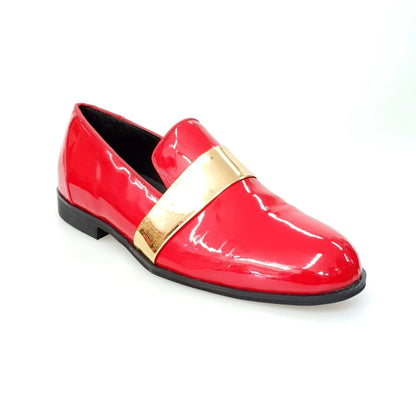 Mocassino Jackson (PJ) in vernice rossa con fascia oro e fodera in vera pelle italiana, stile elegante e sofisticato.